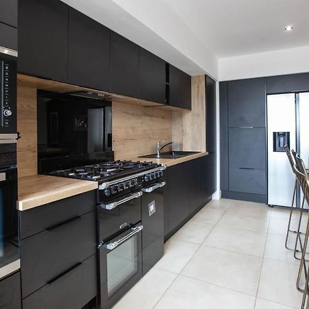 Au Bouchon Hotell Saint-Aigulin Exteriör bild