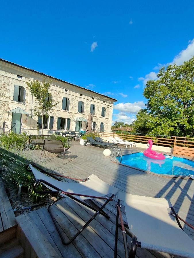 Au Bouchon Hotell Saint-Aigulin Exteriör bild