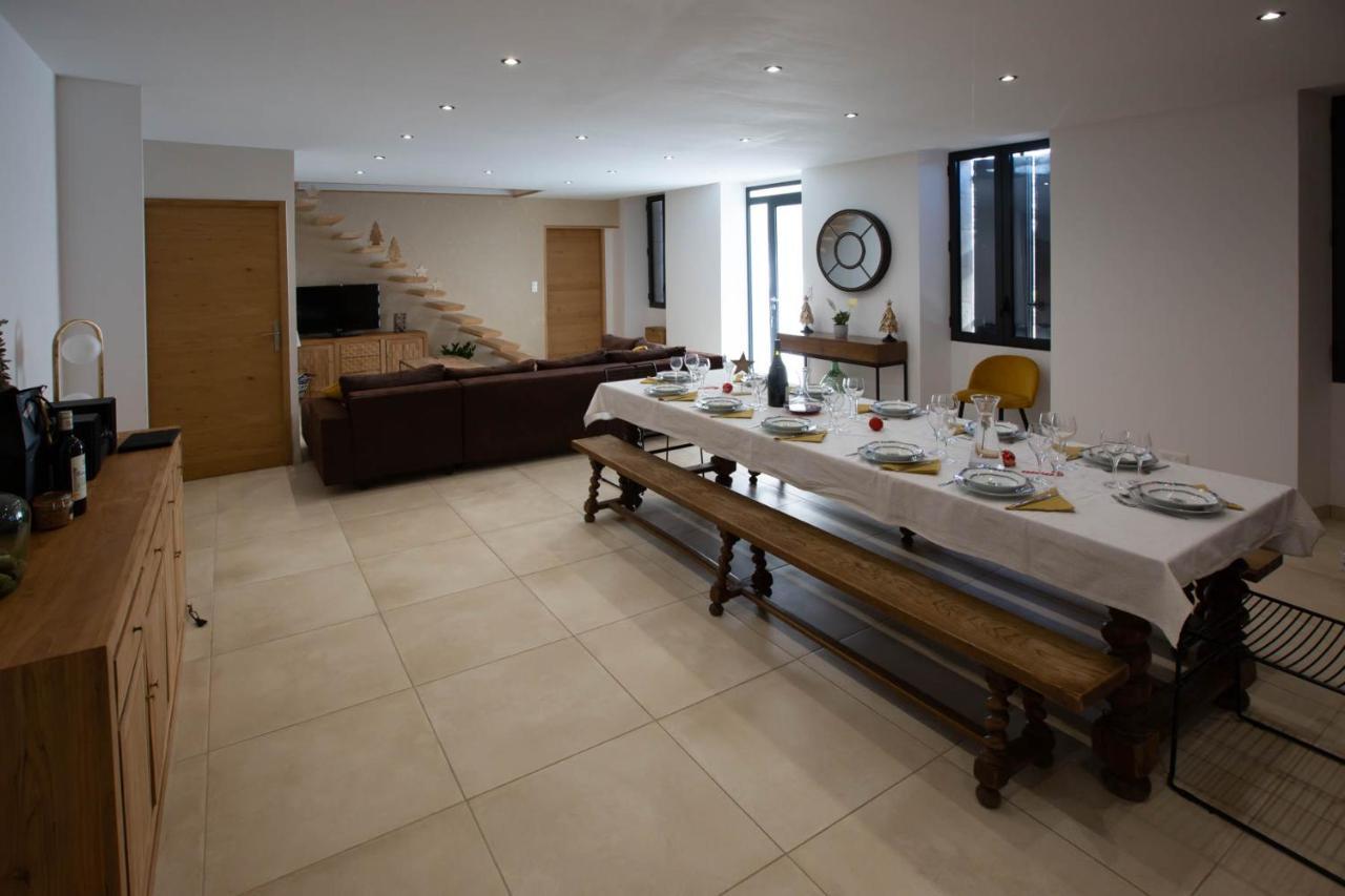 Au Bouchon Hotell Saint-Aigulin Exteriör bild