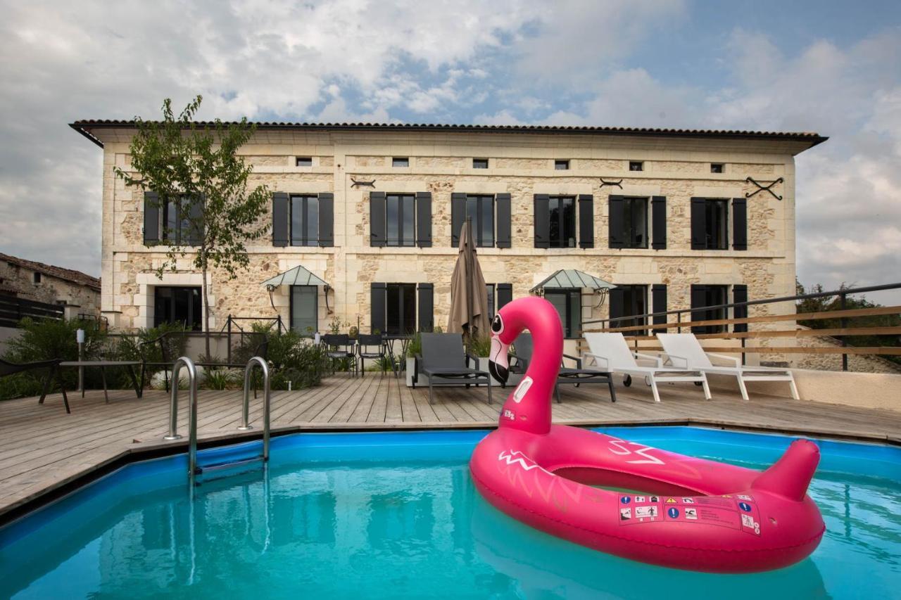 Au Bouchon Hotell Saint-Aigulin Exteriör bild